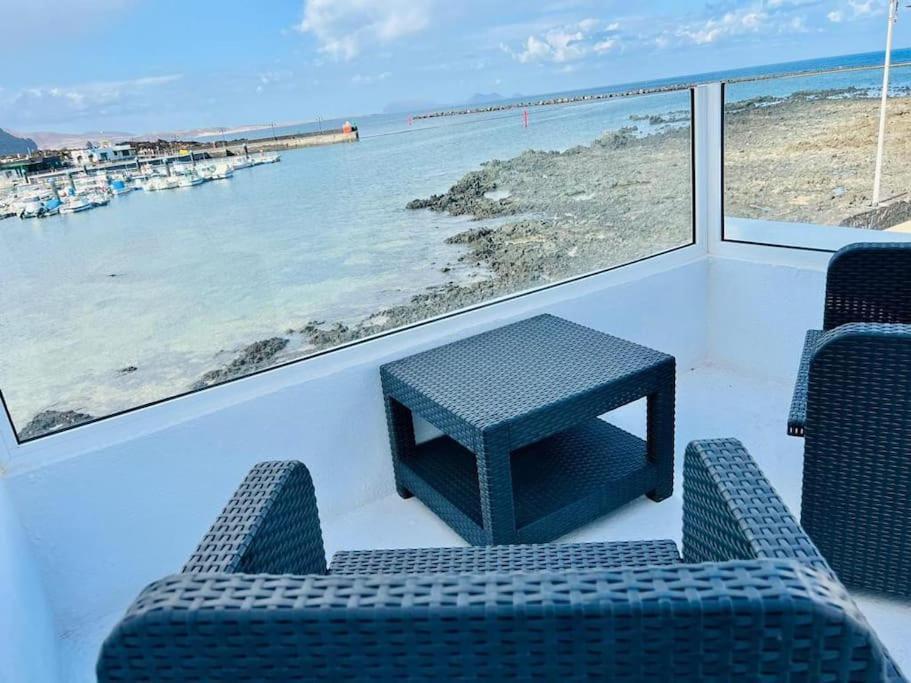 Orzola Oceanviews Lägenhet Exteriör bild