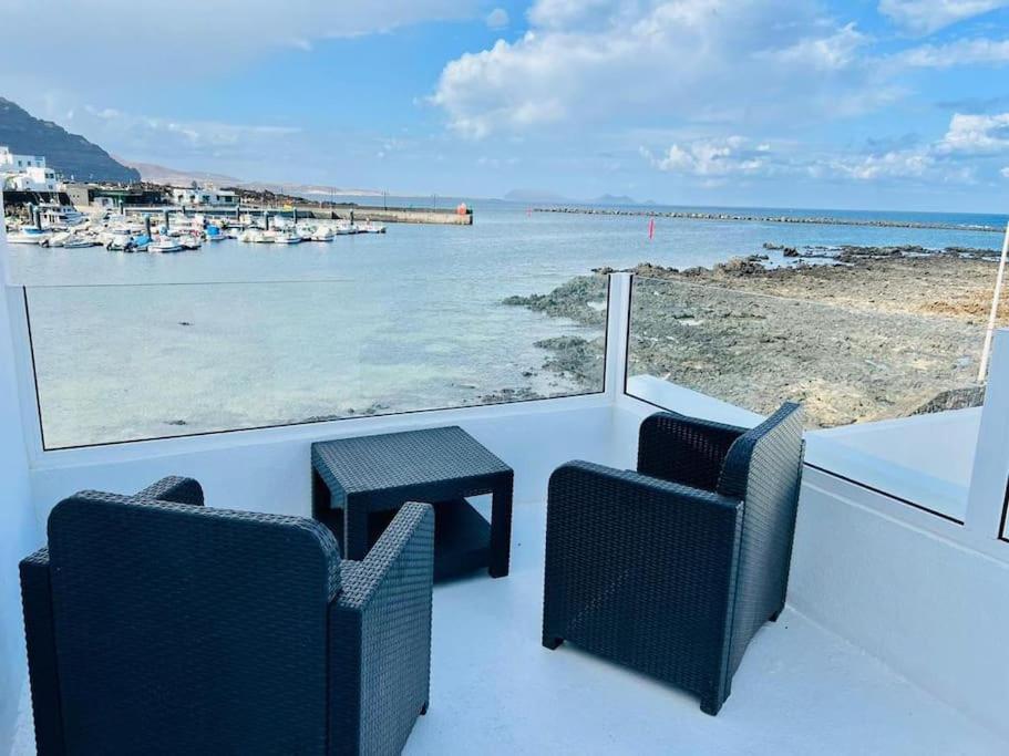 Orzola Oceanviews Lägenhet Exteriör bild