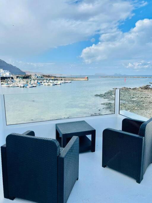 Orzola Oceanviews Lägenhet Exteriör bild