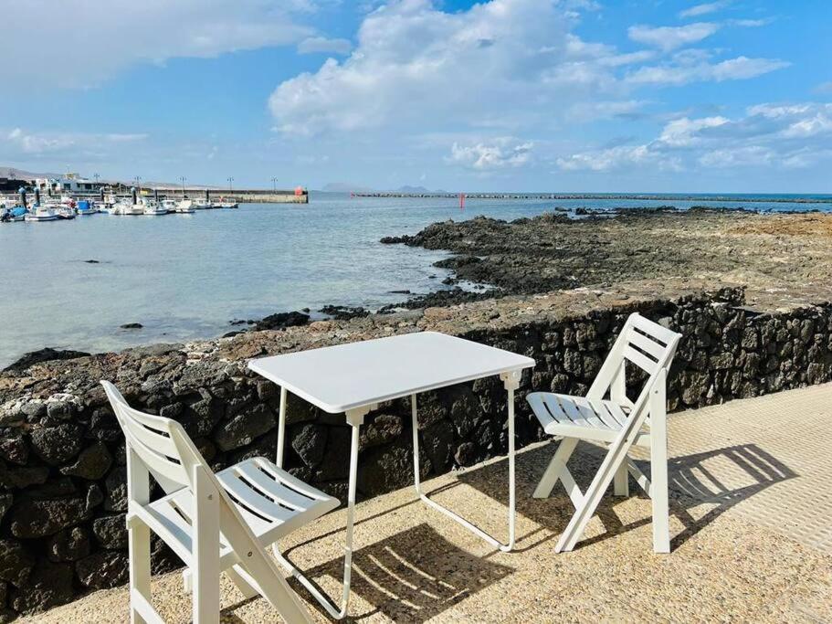 Orzola Oceanviews Lägenhet Exteriör bild